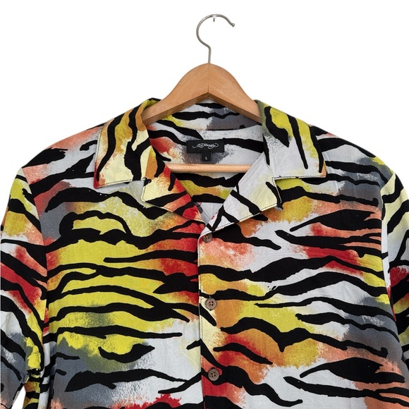 Ed Hardy Crop Top Women’s Large Animal Print Art to Wear NEW - Picture 2 of 10